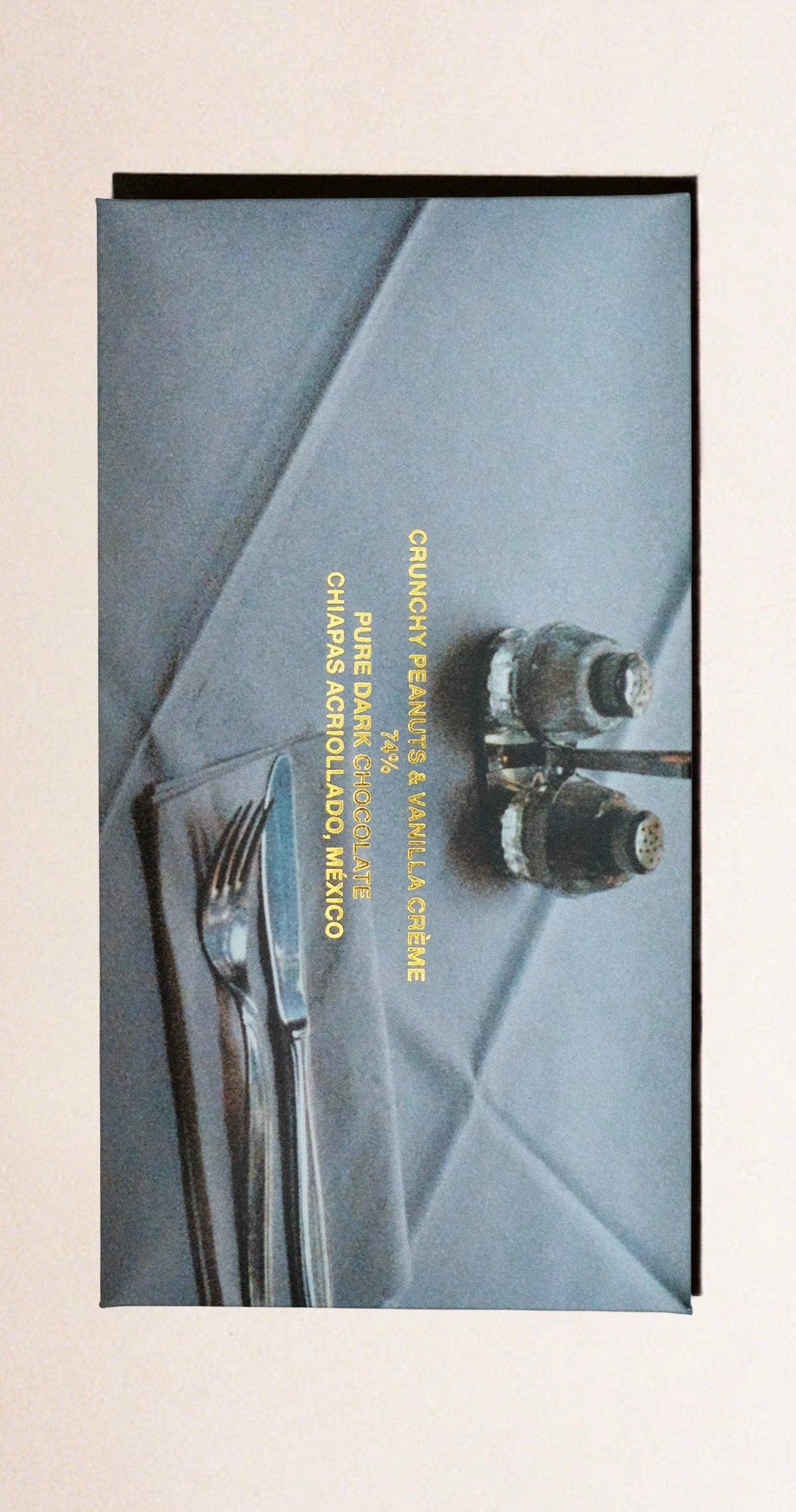 Casa Bosques – CRUNCHY PEANUTS & VANILLA CREME 74%