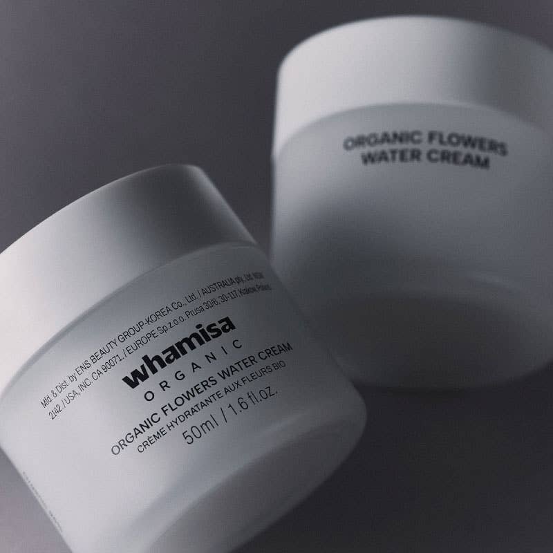 Moisturizing cream with fermented organic flowers
