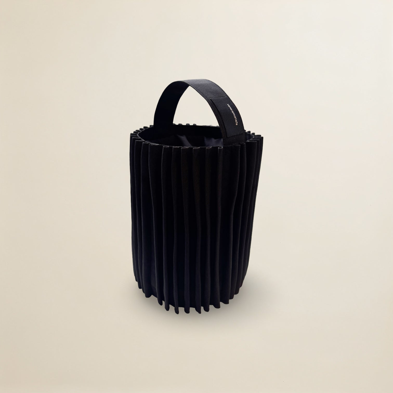 FASH-001